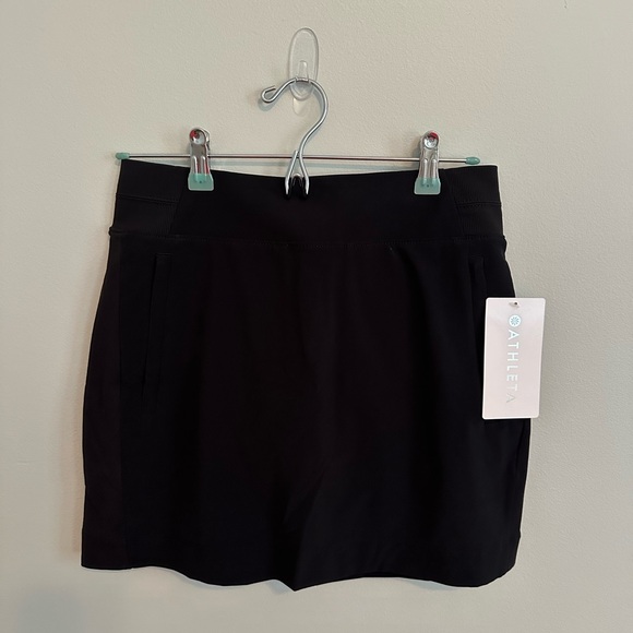 Athleta, NWT,Brooklyn mid rise 16” Skort size 4 - Picture 3 of 4